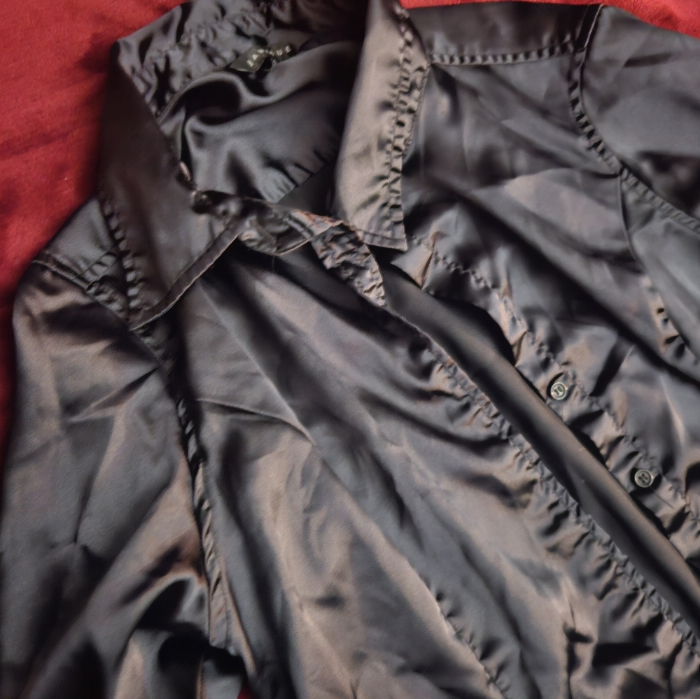 Black silk satin goth shirt - size 12 - Picture 7 of 9